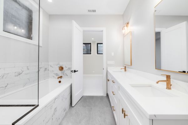 Cost of Bathroom Installation in Goodyear